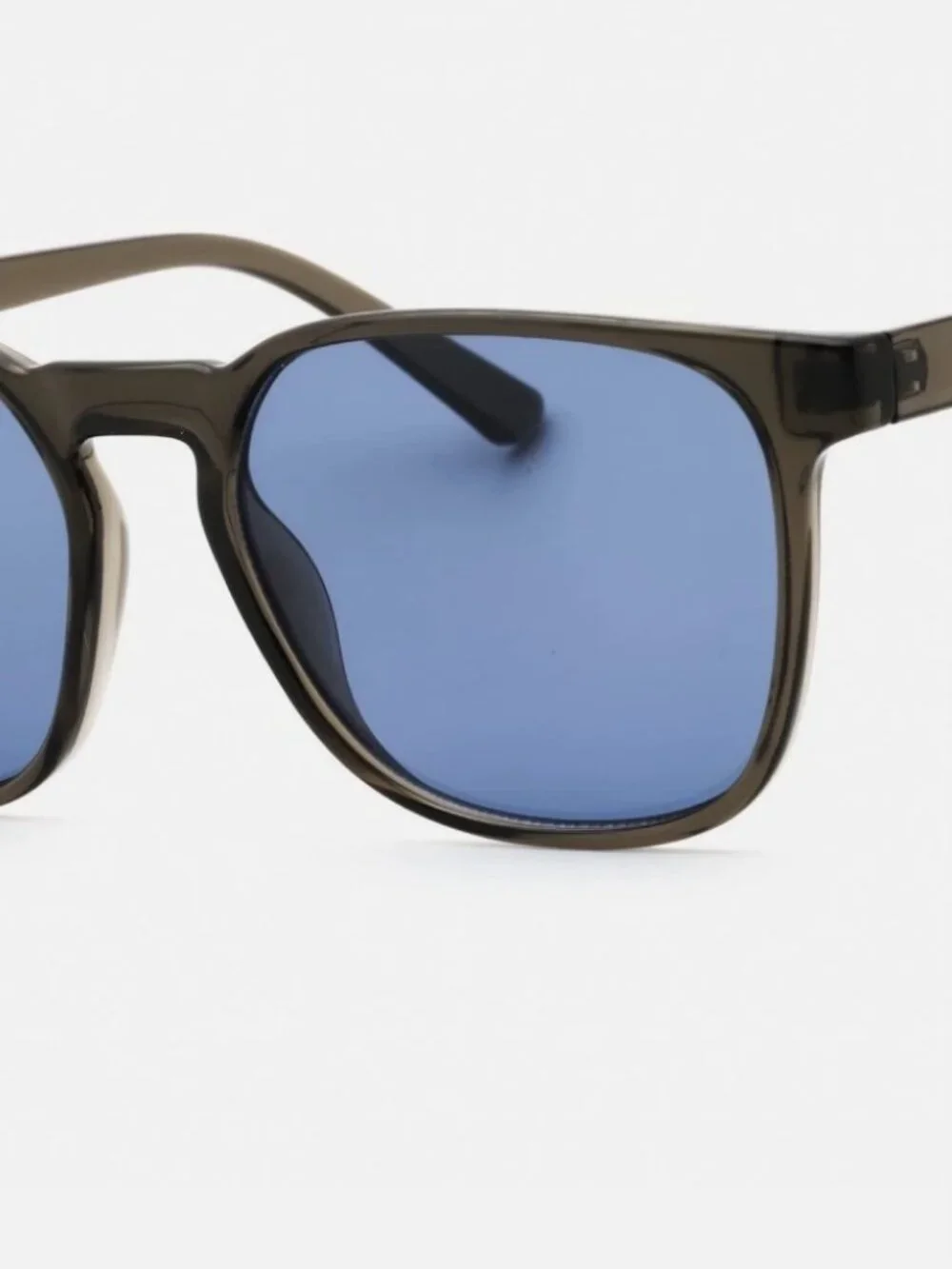 Kenneth Cole Reaction KC1414 20V Square Crystal Gray/Blue Sunglasses NWT/Case